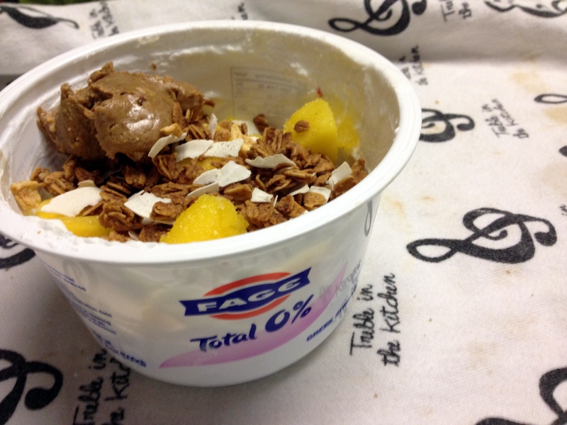 yogurt bowl with peanut butter